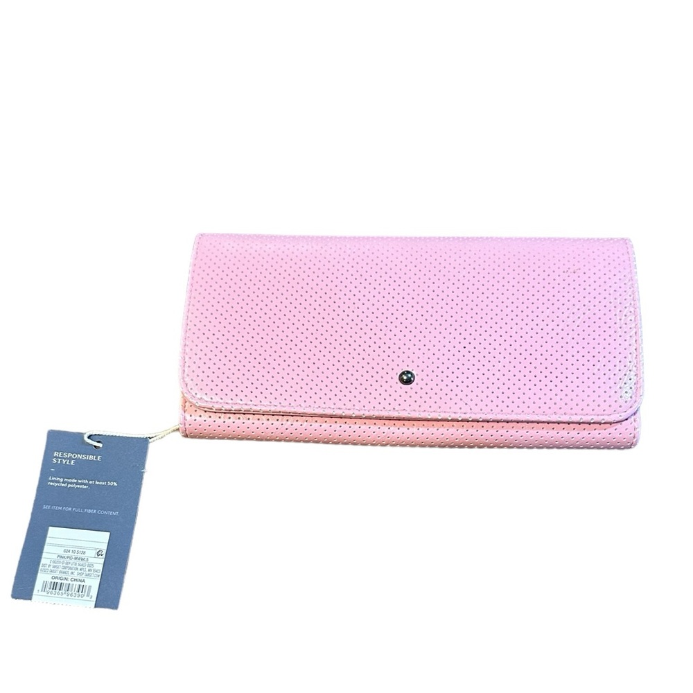 Women's pink Universal‎ Thread wallet NWT